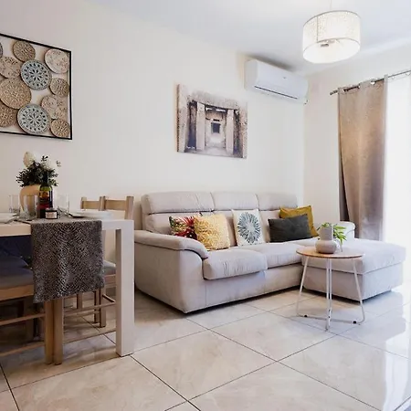 Cozy Seaside In Ghadira Bay 2 Bedrooms Appartamento Is-Sellum